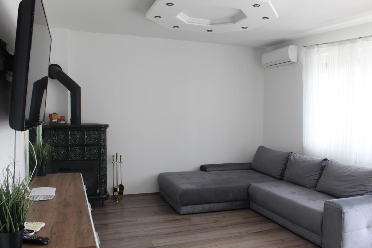 Sunny House Apartman Szeged Exterior photo