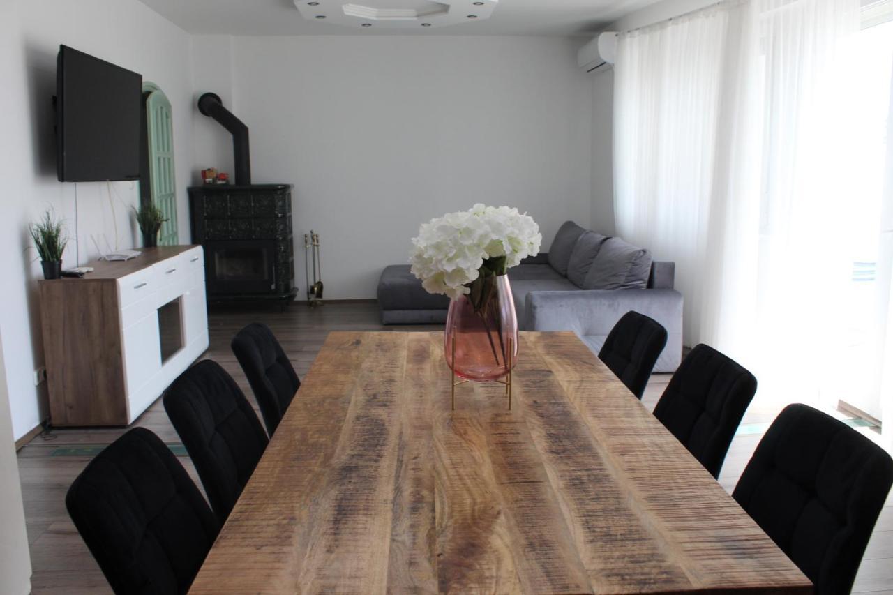 Sunny House Apartman Szeged Exterior photo